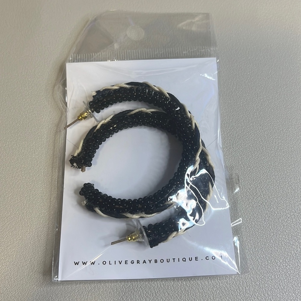 Seed bead hoop earring